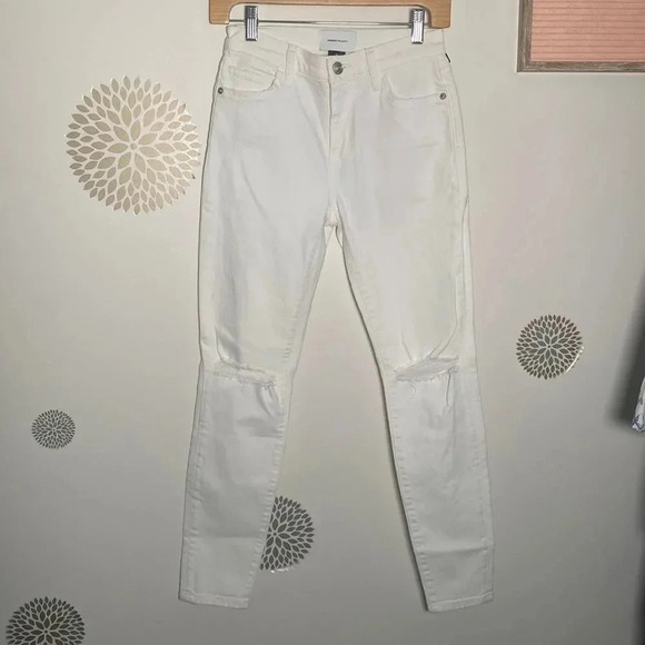 Current/Elliott White Stiletto Cut Jeans - Picture 2 of 9